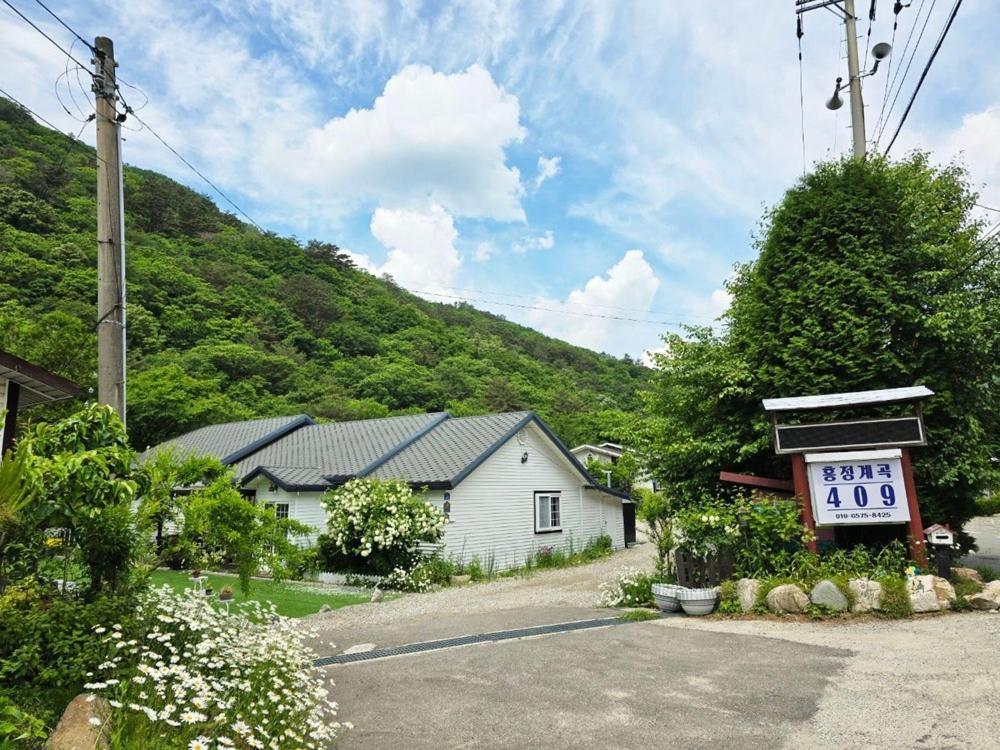 Pyeongchang Heungjeong Valley 409 Pension Luaran gambar